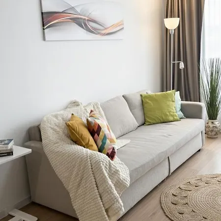 Near Mr Bricolage * ヴァルナ