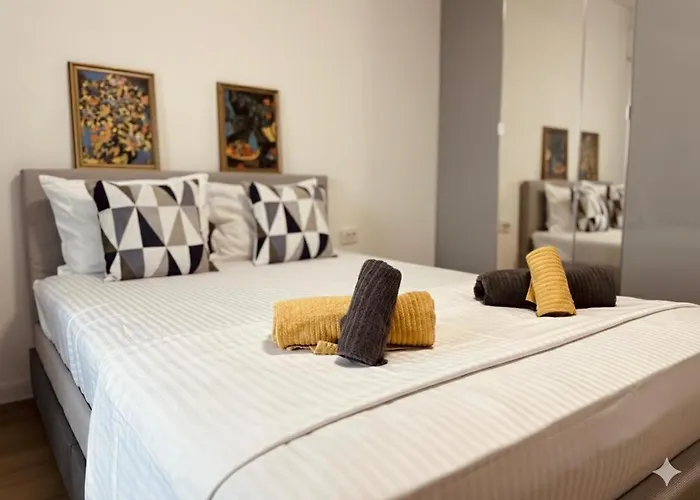 Near Mr Bricolage Appartement